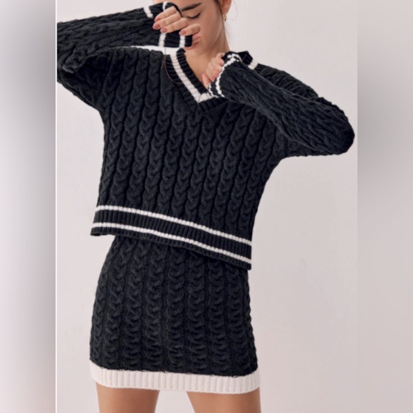 Commense Cable Knit Sweater Set - Picture 1 of 4